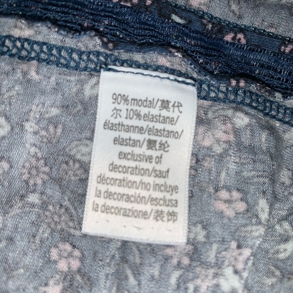 Victoria Secret Pajama Set - Picture 3 of 4